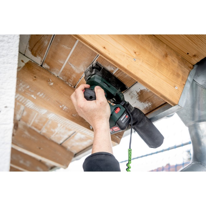 KGS 18 LTX BL 254 Акумуляторна торцювальна пила KGS 18 LTX BL 254 Акумуляторна торцювальна пила