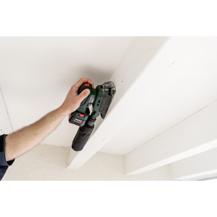 KGS 18 LTX BL 254 Акумуляторна торцювальна пила KGS 18 LTX BL 254 Акумуляторна торцювальна пила