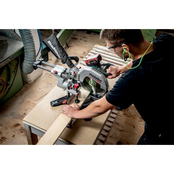 PowerMaxx SSE 12 BL Акумуляторна шабельна пила PowerMaxx SSE 12 BL Акумуляторна шабельна пила