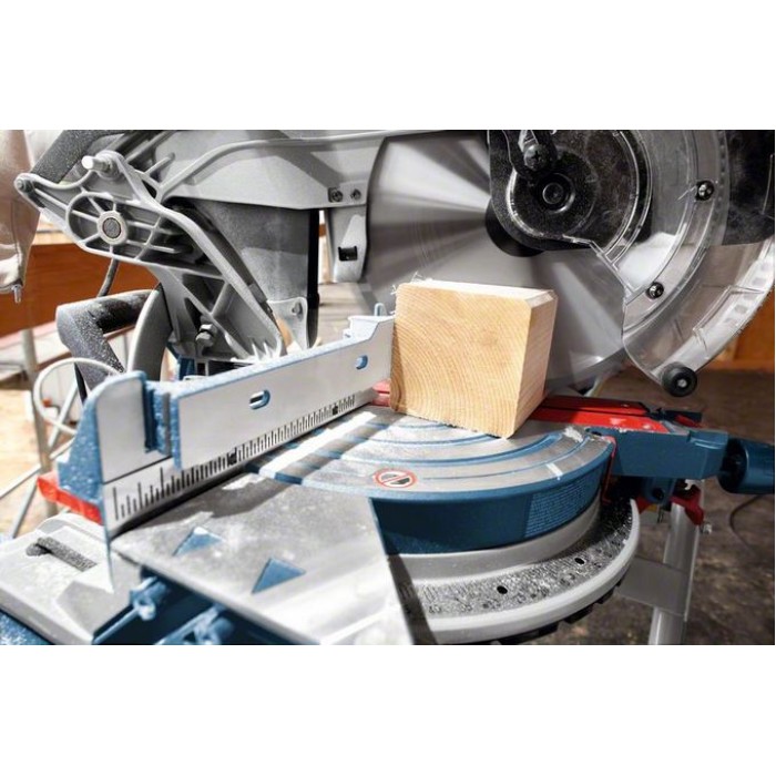 Торцювальна пила BOSCH GCM 12 JL BOSCH Professional (0601B21100) Торцювальна пила BOSCH GCM 12 JL BOSCH Professional (0601B21100)