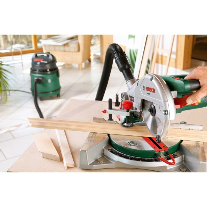 Торцювальна пила BOSCH PCM 7 (0603B01200) Торцювальна пила BOSCH PCM 7 (0603B01200)