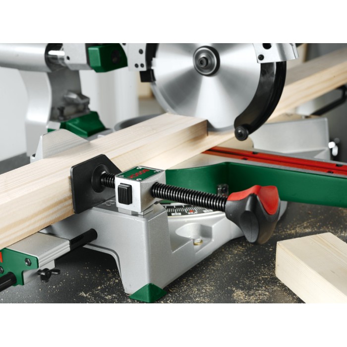 Торцювальна пила BOSCH PCM 7 (0603B01200) Торцювальна пила BOSCH PCM 7 (0603B01200)