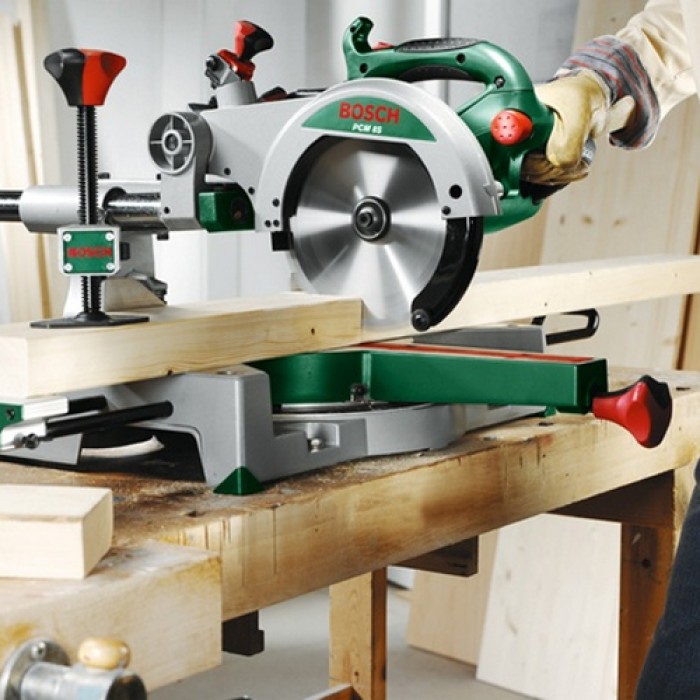 Торцювальна пила BOSCH PCM 8 S (0603B02000) Торцювальна пила BOSCH PCM 8 S (0603B02000)