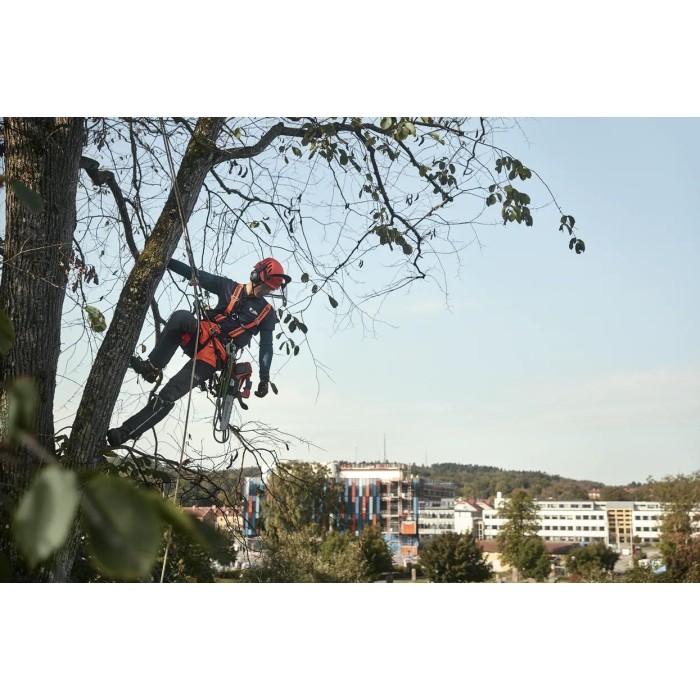 Акумуляторна ланцюгова пила HUSQVARNA T535iXP Акумуляторна ланцюгова пила HUSQVARNA T535iXP