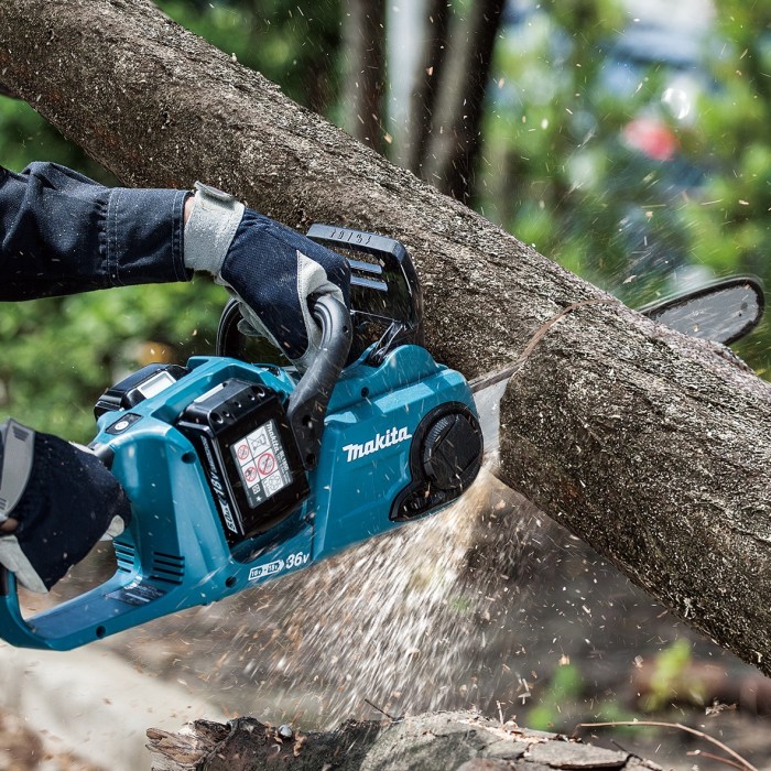 Акумуляторна ланцюгова пила MAKITA DUC 353Z (без акумулятора) Акумуляторна ланцюгова пила MAKITA DUC 353Z (без акумулятора)