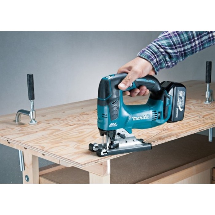 Акумуляторний лобзик MAKITA DJV 182Z (без акумулятора) Акумуляторний лобзик MAKITA DJV 182Z (без акумулятора)