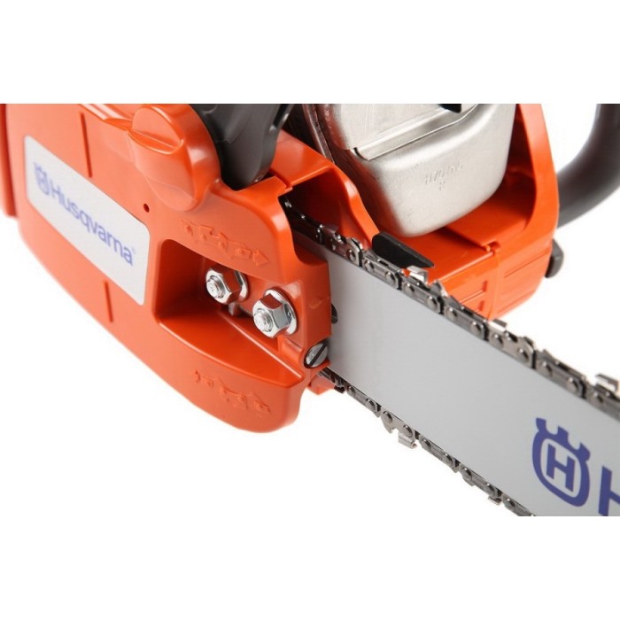 Бензопила HUSQVARNA 240 (9673260-01) Бензопила HUSQVARNA 240 (9673260-01)