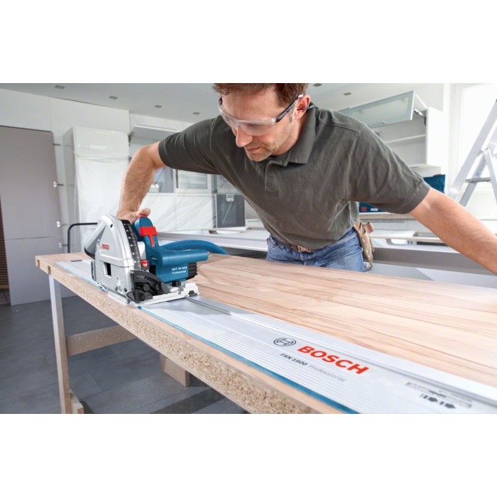 Дискова ручна пила BOSCH GKT 55 GCE Professional (0601675000) Дискова ручна пила BOSCH GKT 55 GCE Professional (0601675000)