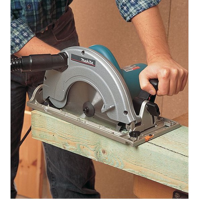 Дискова ручна пила MAKITA 5903R Дискова ручна пила MAKITA 5903R