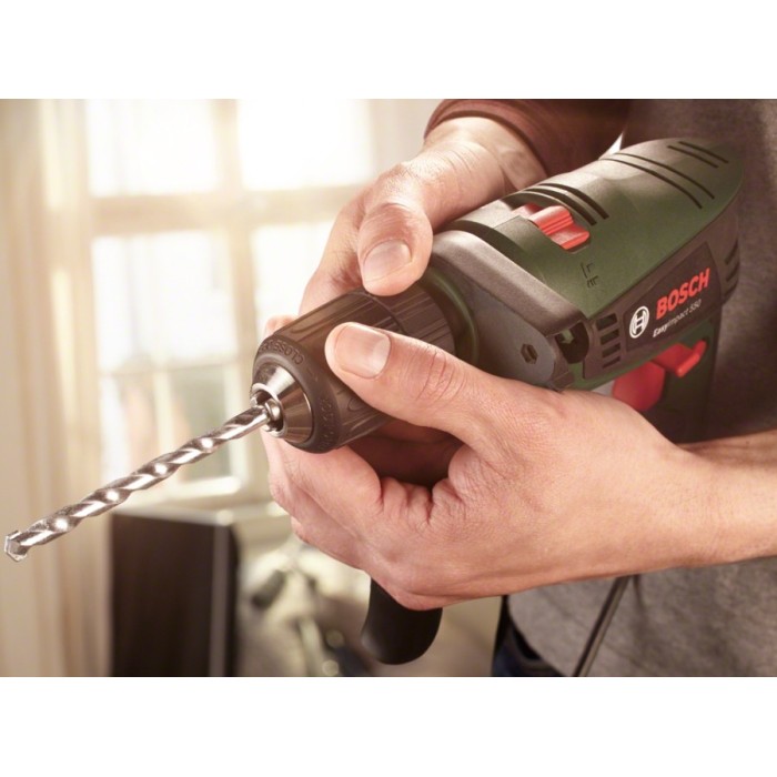 Дриль BOSCH EasyImpact 550 + DA (0603130021) Дриль BOSCH EasyImpact 550 + DA (0603130021)