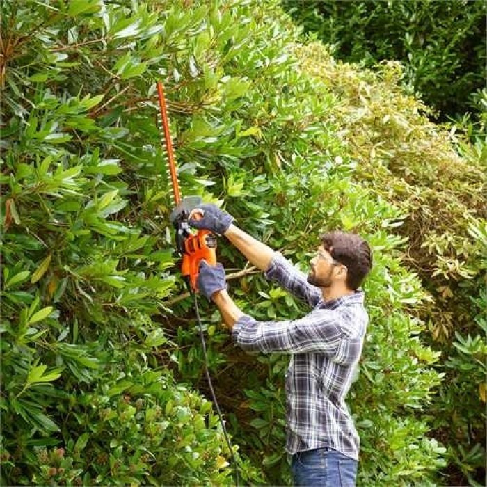 Електричні ножиці для живоплоту (кущоріз) BLACK+DECKER BEHT201 Електричні ножиці для живоплоту (кущоріз) BLACK+DECKER BEHT201