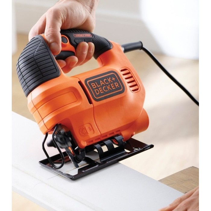 Електричний лобзик BLACK+DECKER KS501 Електричний лобзик BLACK+DECKER KS501