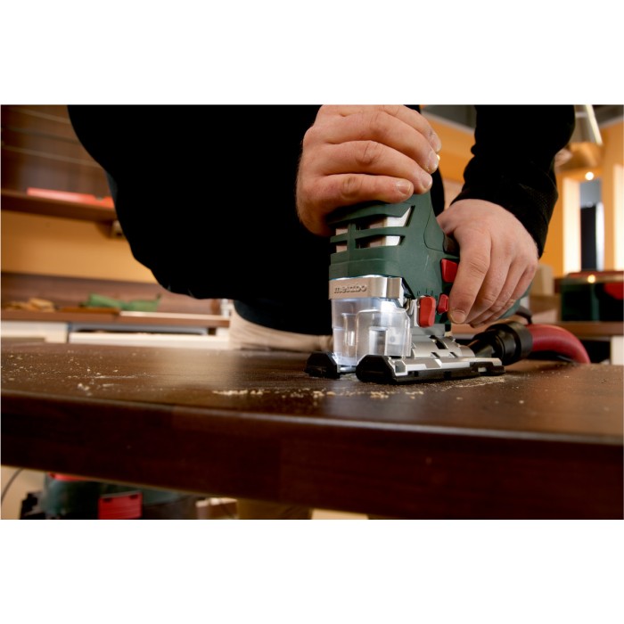 Електричний лобзик METABO STE 140 PLUS (601403500) Електричний лобзик METABO STE 140 PLUS (601403500)