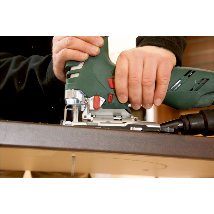 Електричний лобзик METABO STE 140 PLUS (601403700) Електричний лобзик METABO STE 140 PLUS (601403700)