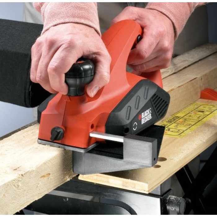 Рубанок мережевий BLACK+DECKER KW712KA Рубанок мережевий BLACK+DECKER KW712KA