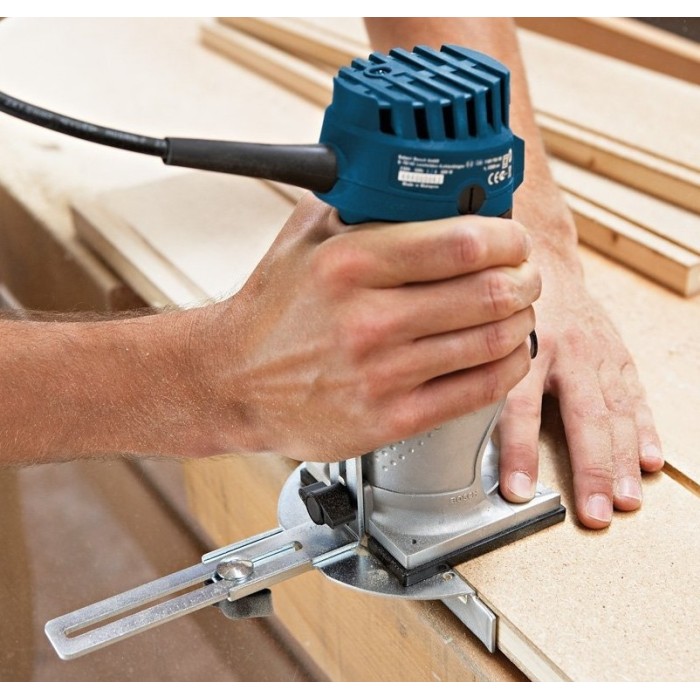 Фрезер BOSCH GKF 600 Professional (060160A100) Фрезер BOSCH GKF 600 Professional (060160A100)