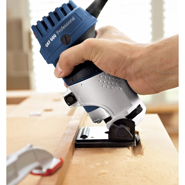 Фрезер BOSCH GKF 600 Professional (060160A100) Фрезер BOSCH GKF 600 Professional (060160A100)