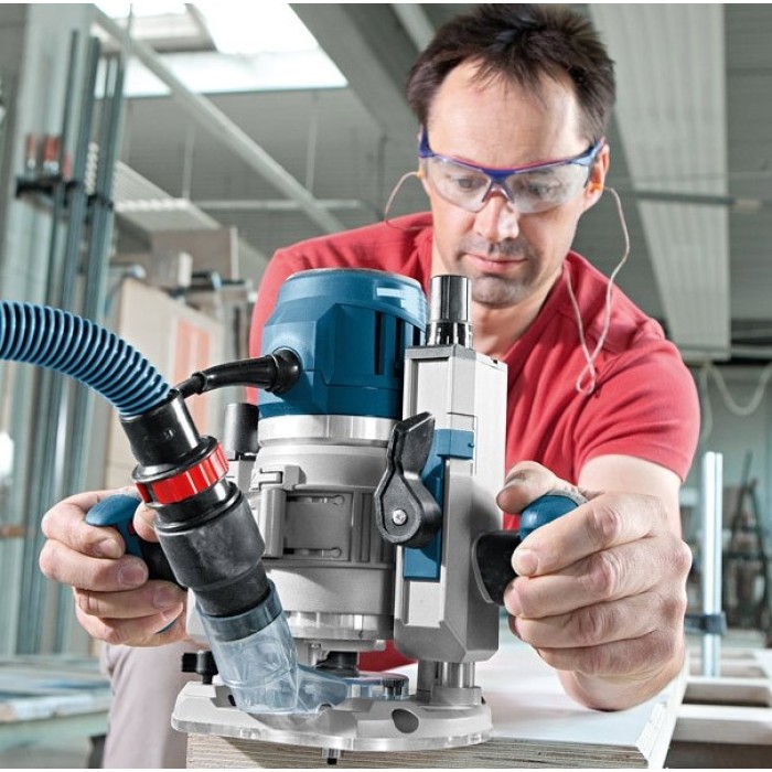 Фрезер BOSCH GOF 1600 CE Professional (0601624020) Фрезер BOSCH GOF 1600 CE Professional (0601624020)