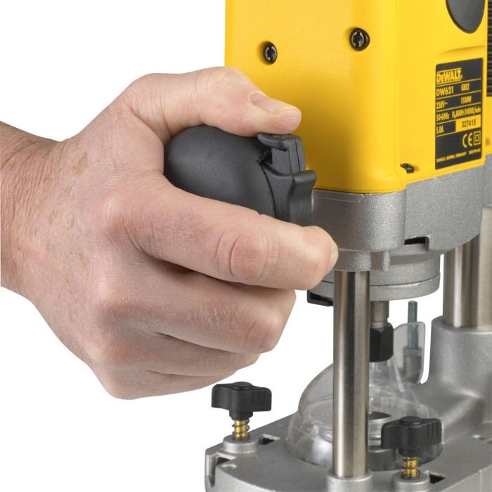 Фрезер DeWALT DW621 Фрезер DeWALT DW621
