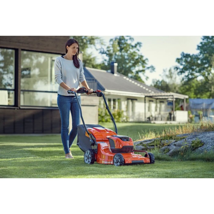 Газонокосарка акумуляторна HUSQVARNA LC 353ivX (9678620-01) Газонокосарка акумуляторна HUSQVARNA LC 353ivX (9678620-01)