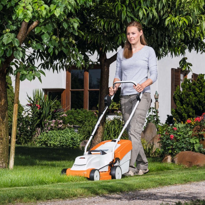 Акумуляторна газонокосарка STIHL RMA 235 Compact Set (63112000006)