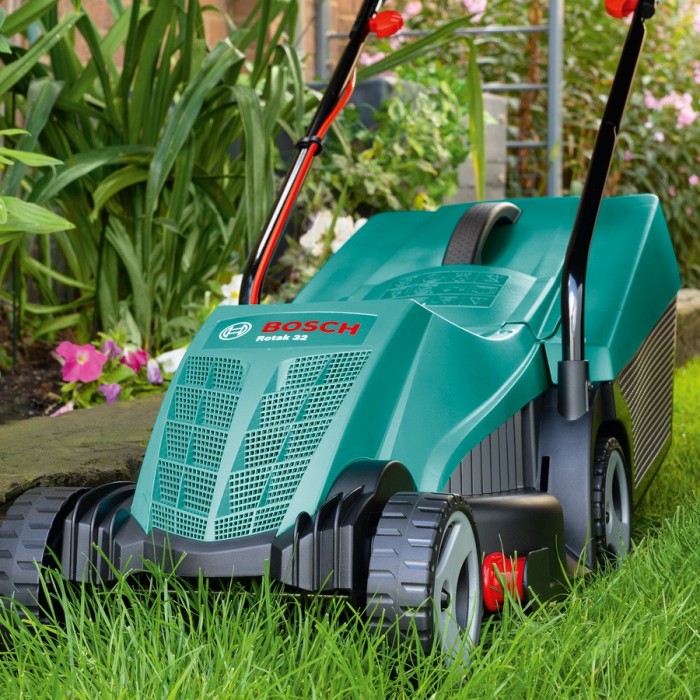Газонокосарка електрична BOSCH Rotak 32 (0600885B00) Газонокосарка електрична BOSCH Rotak 32 (0600885B00)