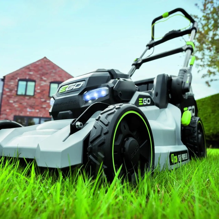 Акумуляторна газонокосарка EGO LM 1903E-SP (0500017002) Акумуляторна газонокосарка EGO LM 1903E-SP (0500017002)
