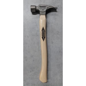 Молоток титановий з рукояттю гіккори MILWAUKEE STILETTO Ti16SC-H16