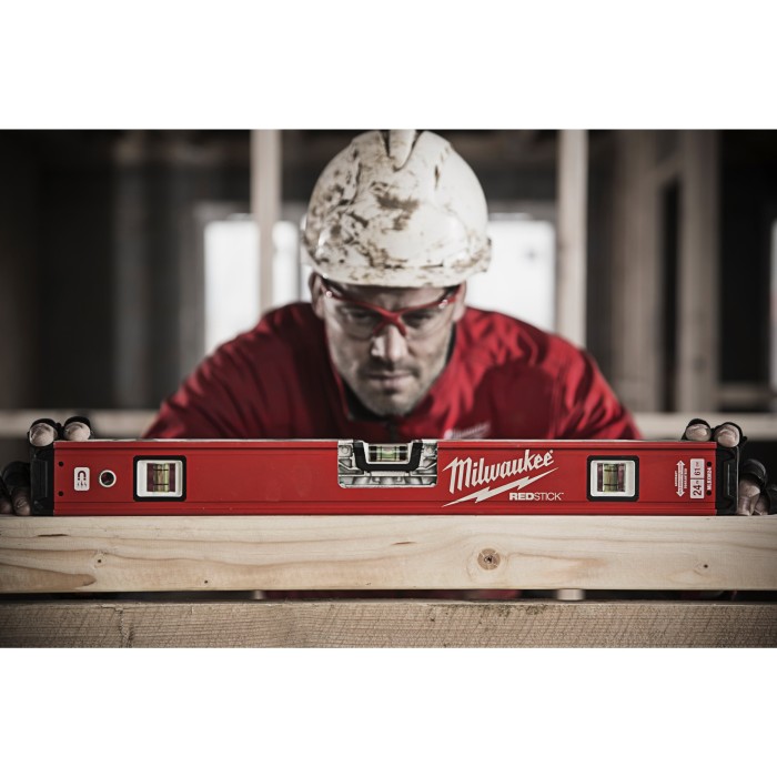 Рівень REDSTICK Backbone MILWAUKEE, 60см Рівень REDSTICK Backbone MILWAUKEE, 60см