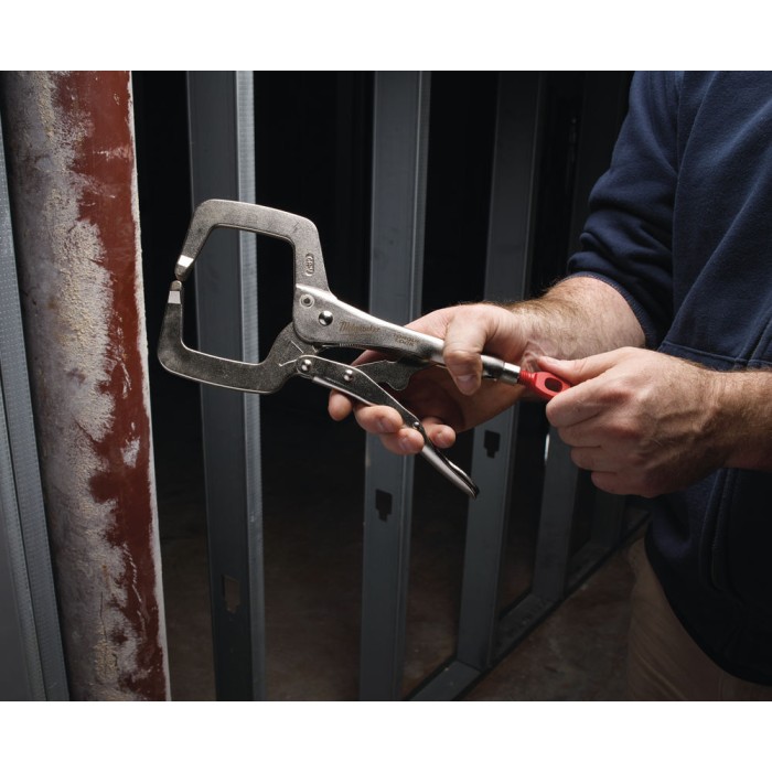 Затискач-струбцина тип С Torque Lock MILWAUKEE, 90х90мм (нерухомі губки), 280мм Затискач-струбцина тип С Torque Lock MILWAUKEE, 90х90мм (нерухомі губки), 280мм