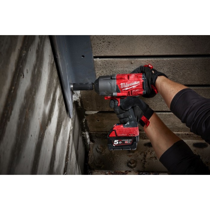 Гайковерт акумуляторний безщітковий 3/4'' MILWAUKEE, M18 ONEFHIWF34-0X, 2034Нм, з кільцем (HDкейс) Гайковерт акумуляторний безщітковий 3/4'' MILWAUKEE, M18 ONEFHIWF34-0X, 2034Нм, з кільцем (HDкейс)