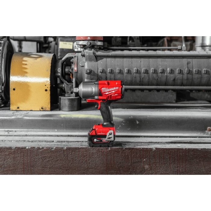 Гайковерт акумуляторний безщітковий 3/4'' MILWAUKEE, M18 ONEFHIWF34-0X, 2034Нм, з кільцем (HDкейс) Гайковерт акумуляторний безщітковий 3/4'' MILWAUKEE, M18 ONEFHIWF34-0X, 2034Нм, з кільцем (HDкейс)