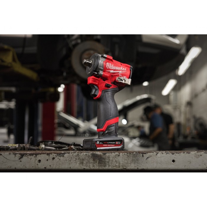 Гайковерт акумуляторний безщітковий 1/2'' MILWAUKEE, M12 FCIWF12G3-502X, 746Нм, з кільцем (зарядний пристрій С12 С, 2 акумулятор Гайковерт акумуляторний безщітковий 1/2'' MILWAUKEE, M12 FCIWF12G3-502X, 746Нм, з кільцем (зарядний пристрій С12 С, 2 акумулятор