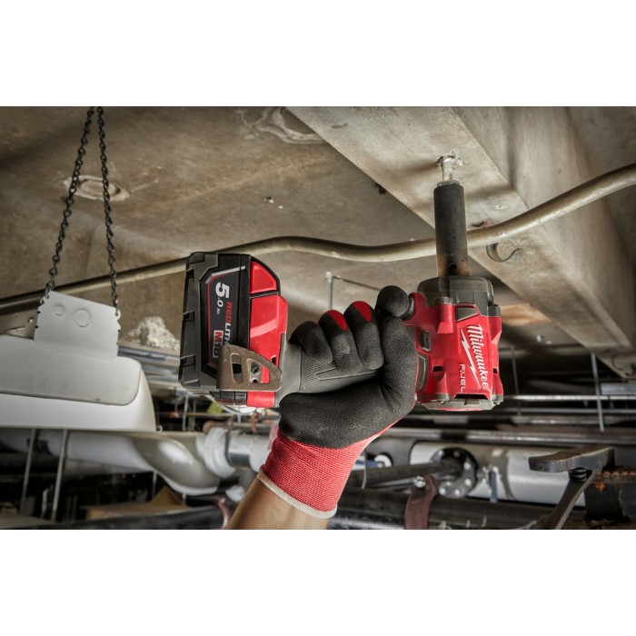 Гайковерт акумуляторний безщітковий 1/2'' MILWAUKEE, M18 FIW2F12-0, 339Нм, з кільцем (каркас, кліпса для реміня, картонне пакува Гайковерт акумуляторний безщітковий 1/2'' MILWAUKEE, M18 FIW2F12-0, 339Нм, з кільцем (каркас, кліпса для реміня, картонне пакува