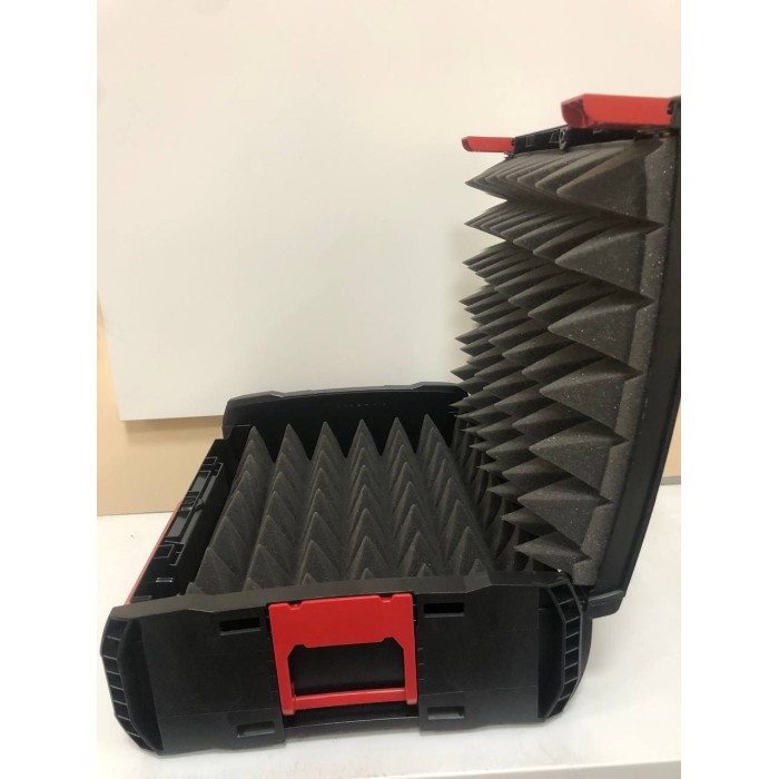 Кейс пластиковий MILWAUKEE HD Box універсальний, поролонова вставка Кейс пластиковий MILWAUKEE HD Box універсальний, поролонова вставка