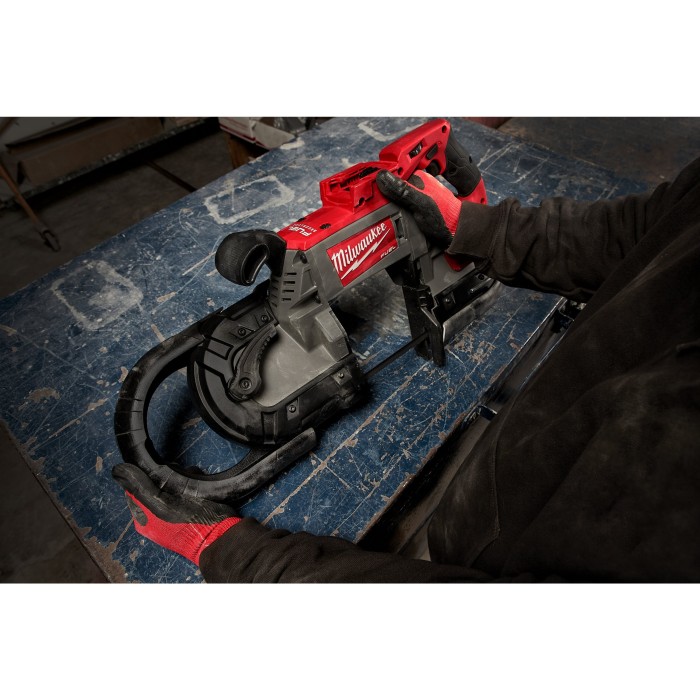 Защитный кожух пилы M18 CBS125 Защитный кожух пилы M18 CBS125