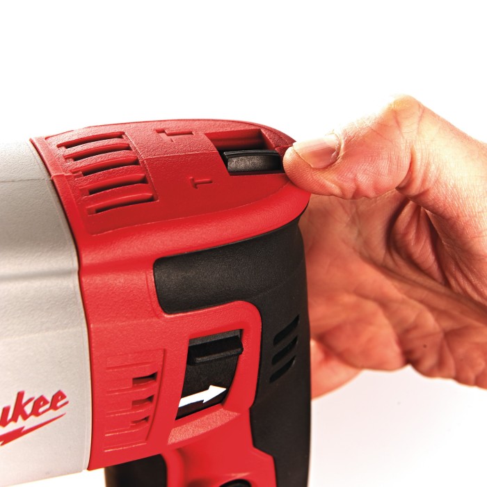 Перфоратор SDS-PLUS MILWAUKEE, PH 30 PowerX, 1030Вт, 3,6Дж (3 режими) (бічна рукоять, обмежувач глибини, кейс) Перфоратор SDS-PLUS MILWAUKEE, PH 30 PowerX, 1030Вт, 3,6Дж (3 режими) (бічна рукоять, обмежувач глибини, кейс)