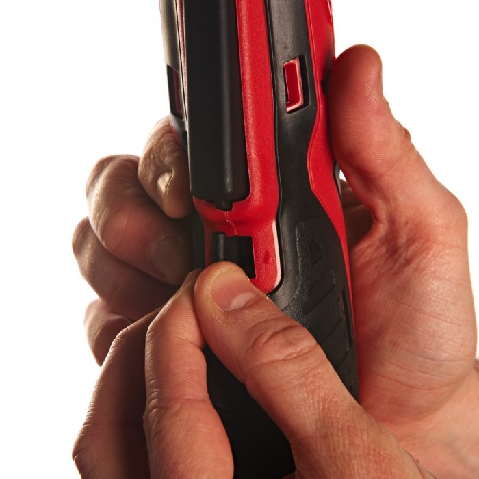 Дриль кутовий акумуляторний MILWAUKEE, C12 RAD-0, 12Нм (каркас, картонне пакування) Дриль кутовий акумуляторний MILWAUKEE, C12 RAD-0, 12Нм (каркас, картонне пакування)