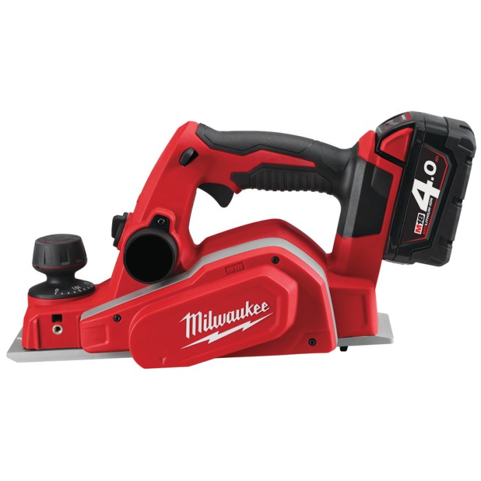 Рубанок акумуляторний MILWAUKEE, M18 BP-402C, 82мм (зарядний пристрій М12-18 С, 2 акумулятори М18 В4 4Аг, кейс) Рубанок акумуляторний MILWAUKEE, M18 BP-402C, 82мм (зарядний пристрій М12-18 С, 2 акумулятори М18 В4 4Аг, кейс)