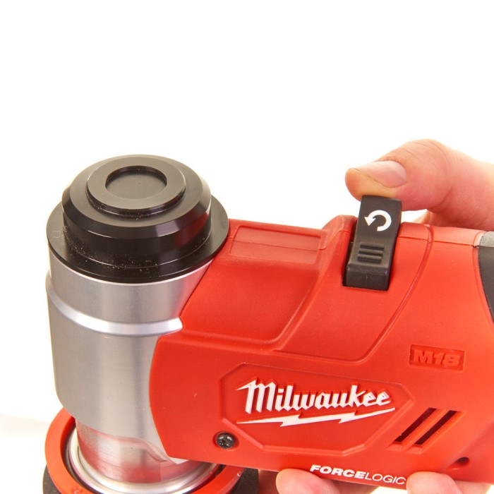 Пробійник гідравлічний для отворів акумуляторний FORCE LOGIC MILWAUKEE M18 HKP-0C (каркас, кейс) Пробійник гідравлічний для отворів акумуляторний FORCE LOGIC MILWAUKEE M18 HKP-0C (каркас, кейс)