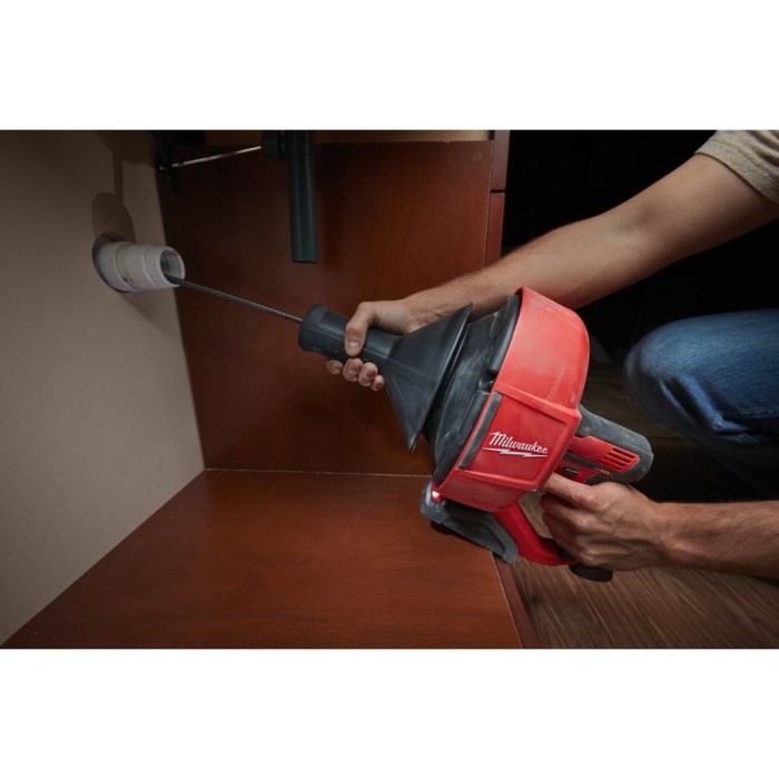 Машина прочистна акумуляторна MILWAUKEE, M12 BDC8-202C, трос 8м (зарядний пристрій С12 С , 2 акумулятори М12 В2 2Аг, відро, карт Машина прочистна акумуляторна MILWAUKEE, M12 BDC8-202C, трос 8м (зарядний пристрій С12 С , 2 акумулятори М12 В2 2Аг, відро, карт