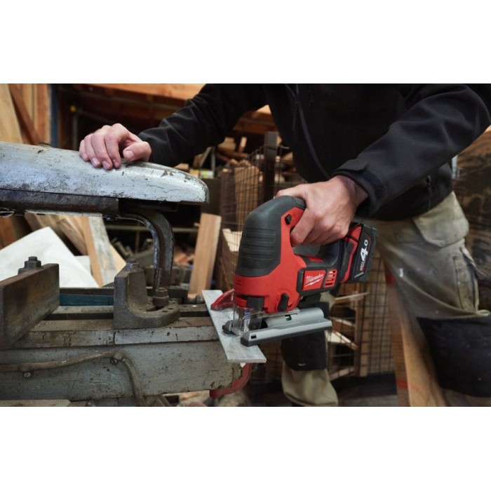 Лобзик акумуляторний MILWAUKEE, M18 BJS-0X (каркас. полотно, адаптер, кожух, насадка, накладка підошви, HDкейс) Лобзик акумуляторний MILWAUKEE, M18 BJS-0X (каркас. полотно, адаптер, кожух, насадка, накладка підошви, HDкейс)