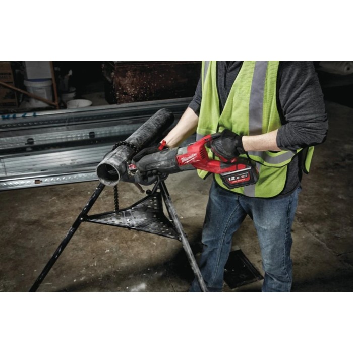 Пила шабельна акумуляторна MILWAUKEE, M18 FSX-0C (кейс) Пила шабельна акумуляторна MILWAUKEE, M18 FSX-0C (кейс)