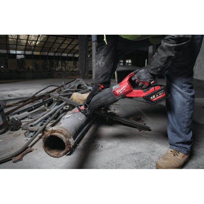 Пила шабельна акумуляторна MILWAUKEE, M18 FSX-0C (кейс) Пила шабельна акумуляторна MILWAUKEE, M18 FSX-0C (кейс)