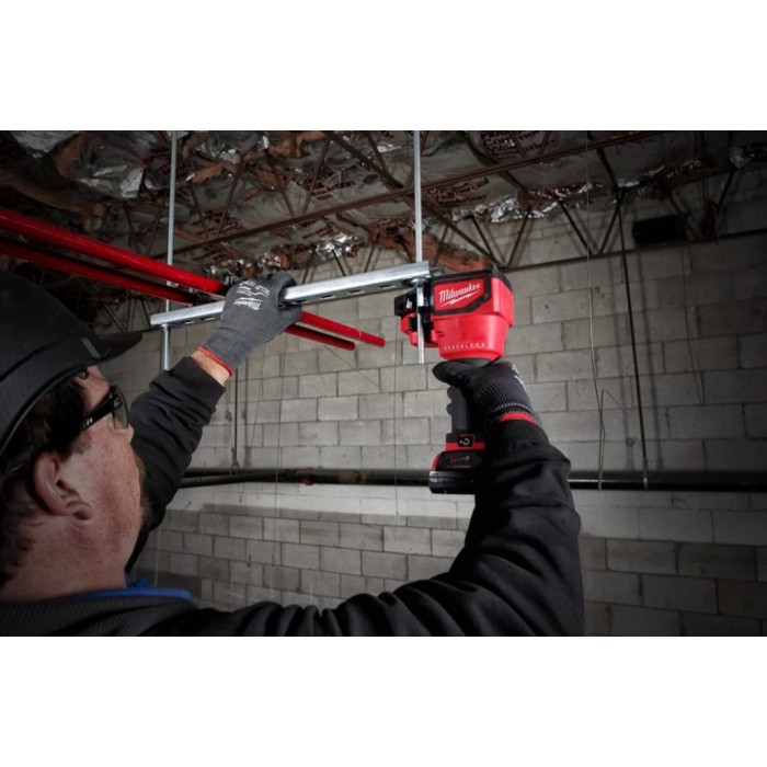 Шпилькоріз акумуляторний безщітковий MILWAUKEE M18 BLTRC-0X (каркас, HD кейс) Шпилькоріз акумуляторний безщітковий MILWAUKEE M18 BLTRC-0X (каркас, HD кейс)
