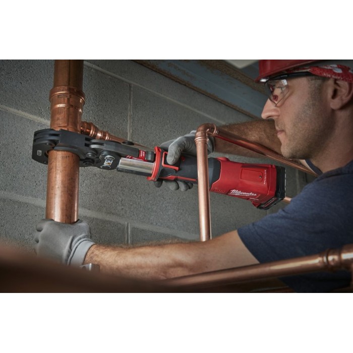 Обтискач гідравлічний акумуляторний для труб MILWAUKEE, M18 ONEBLHPT-302C U-SET (зарядний пристрій М12-18 FC, 2 акумулятори М18 Обтискач гідравлічний акумуляторний для труб MILWAUKEE, M18 ONEBLHPT-302C U-SET (зарядний пристрій М12-18 FC, 2 акумулятори М18