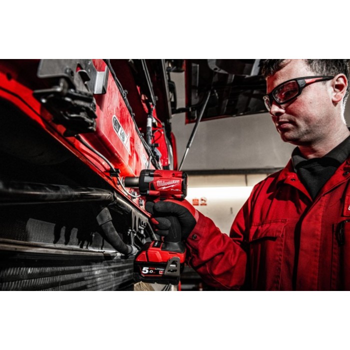 Гайковерт акумуляторний безщітковий 1/2'' MILWAUKEE, M18 FIW2P12-502X, 339Нм, з піном (зарядний пристрій M12-18 FC, 2 акумулятор Гайковерт акумуляторний безщітковий 1/2'' MILWAUKEE, M18 FIW2P12-502X, 339Нм, з піном (зарядний пристрій M12-18 FC, 2 акумулятор