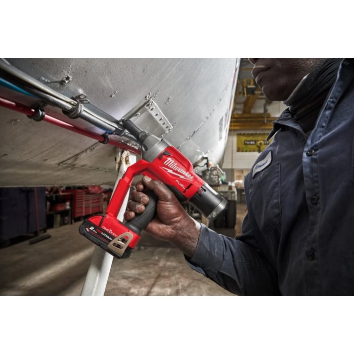 Заклепочник акумуляторний безщітковий MILWAUKEE M18 ONEFPRT-0X, діаметр заклепок 4,8-7,0мм (каркас, кліпса на ремінь. перехідник Заклепочник акумуляторний безщітковий MILWAUKEE M18 ONEFPRT-0X, діаметр заклепок 4,8-7,0мм (каркас, кліпса на ремінь. перехідник