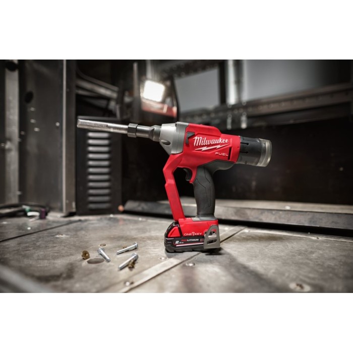 Заклепочник акумуляторний для замкових болтів безщітковий MILWAUKEE M18 ONEFLT-0X, діаметр 4,8-6,4мм (каркас, кліпса на ремінь. Заклепочник акумуляторний для замкових болтів безщітковий MILWAUKEE M18 ONEFLT-0X, діаметр 4,8-6,4мм (каркас, кліпса на ремінь.