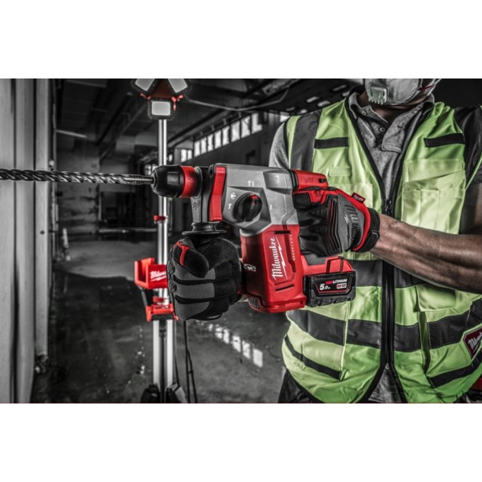 Перфоратор акумуляторний SDS-PLUS MILWAUKEE, M18 BLHX-502X, 2,3 Дж (зарядний пристрій M12-18 FC, 2 акумулятори М18 В5 5Аг, патро Перфоратор акумуляторний SDS-PLUS MILWAUKEE, M18 BLHX-502X, 2,3 Дж (зарядний пристрій M12-18 FC, 2 акумулятори М18 В5 5Аг, патро